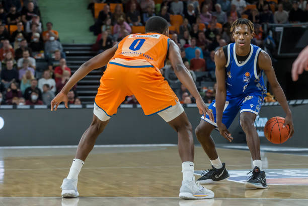 顽强防守阵 顽强防守阵