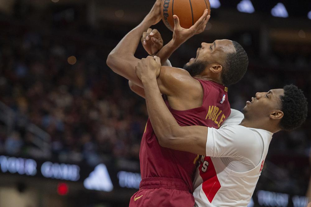 越的乒乓球 越的乒乓球