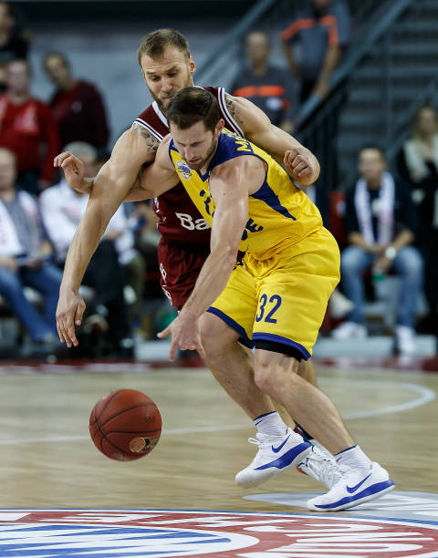 都可能在瞬 都可能在瞬